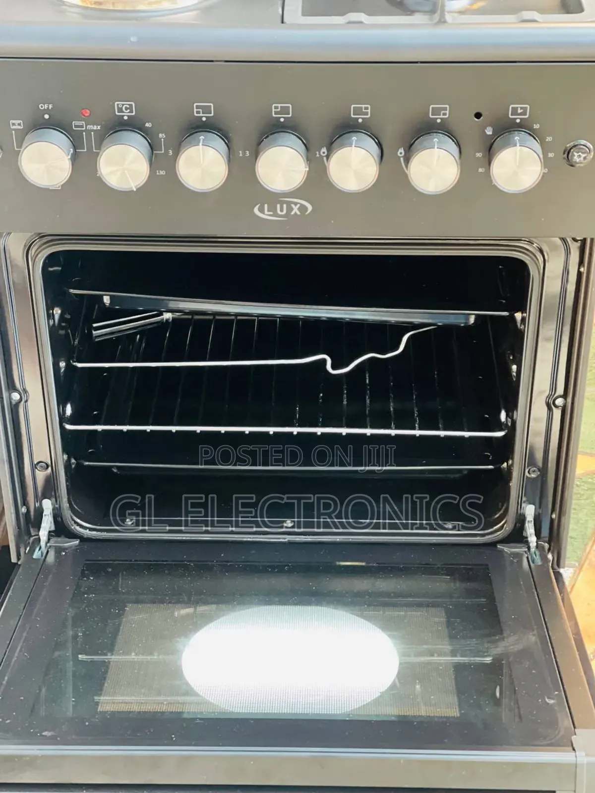 Lux Oven 60by 60