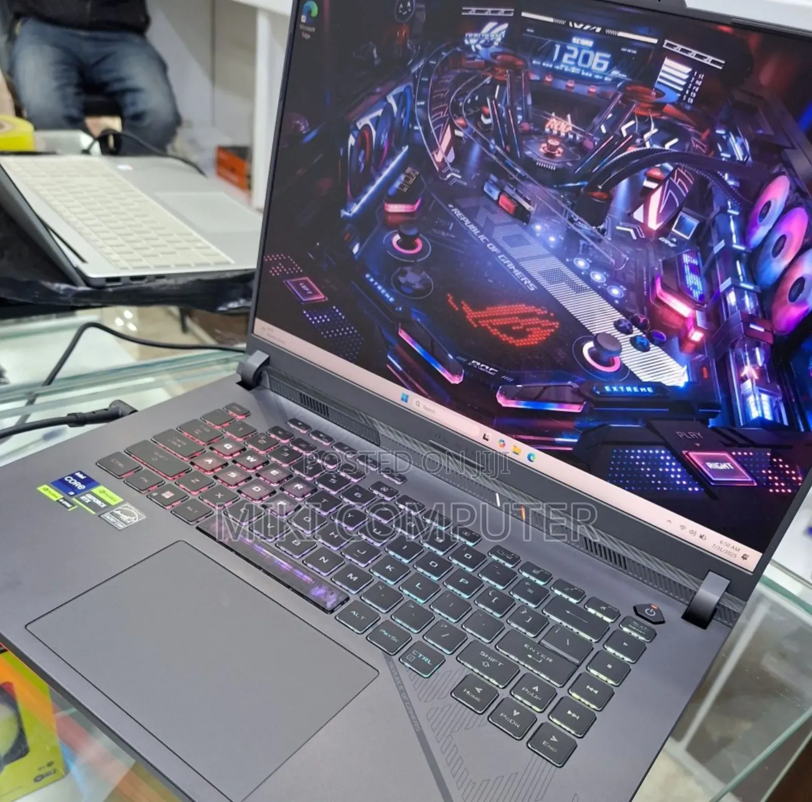 New Laptop Asus ROG Strix G15 32GB Intel Core I9 SSD 1T