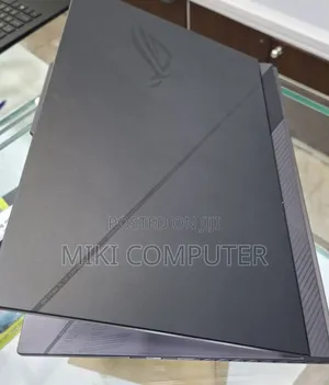 New Laptop Asus ROG Strix G15 32GB Intel Core I9 SSD 1T