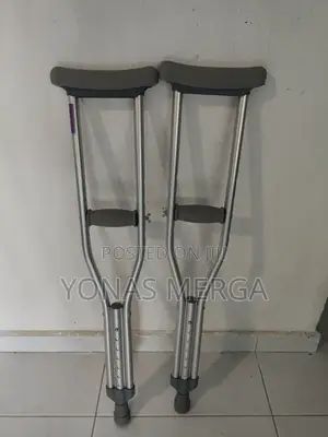 Photo - Crutches/×Crutches=Comes in a Pair
Max Weight of User 150 Kg