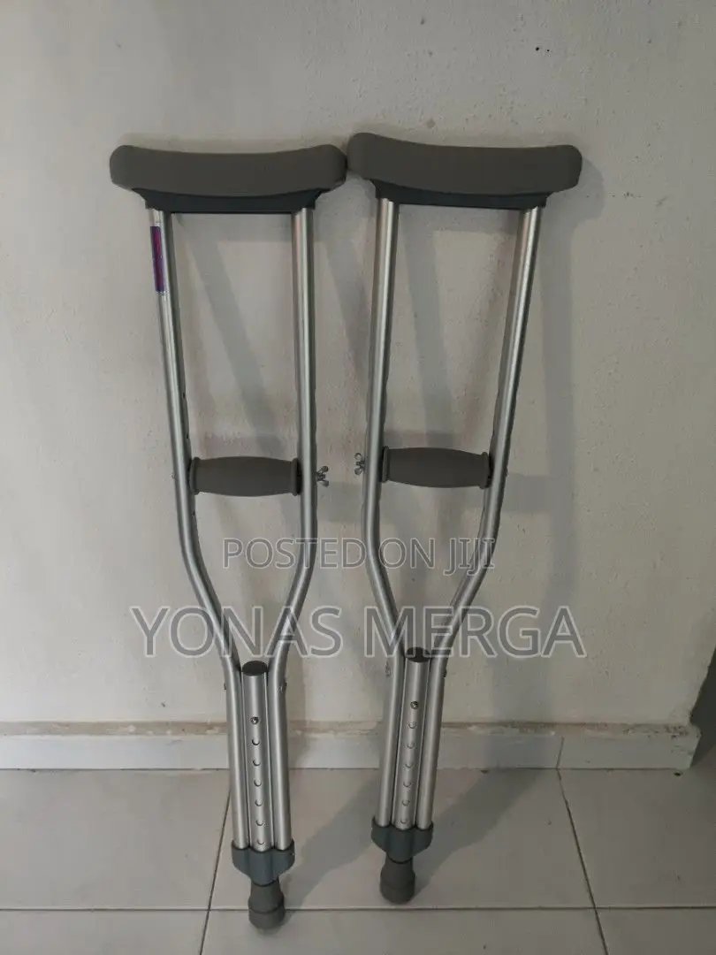 Crutches/×Crutches=Comes in a Pair
Max Weight of User 150 Kg