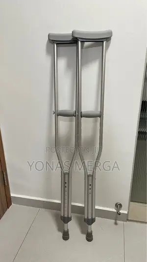 Photo - Crutches==Crutches/Walk, Go Up/Down Stairs, and Sit/Stand.