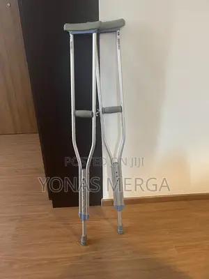 Photo - Crutches//Krach==Crucial for Safe and Effective Use
