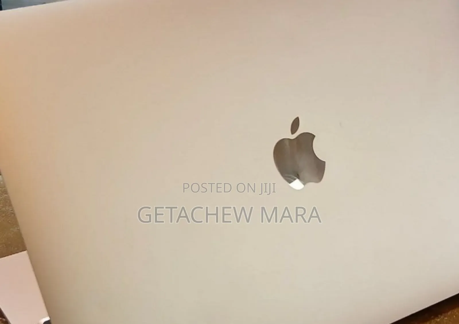 New Laptop Apple MacBook Pro M1 8GB Apple M1 Pro SSD 256GB