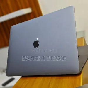 New Laptop Apple MacBook Pro 2019 64GB Intel Core i7 SSD 512GB