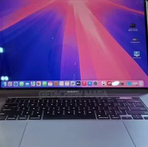 New Laptop Apple MacBook Pro 2019 32GB Intel Core I9 SSD 512GB