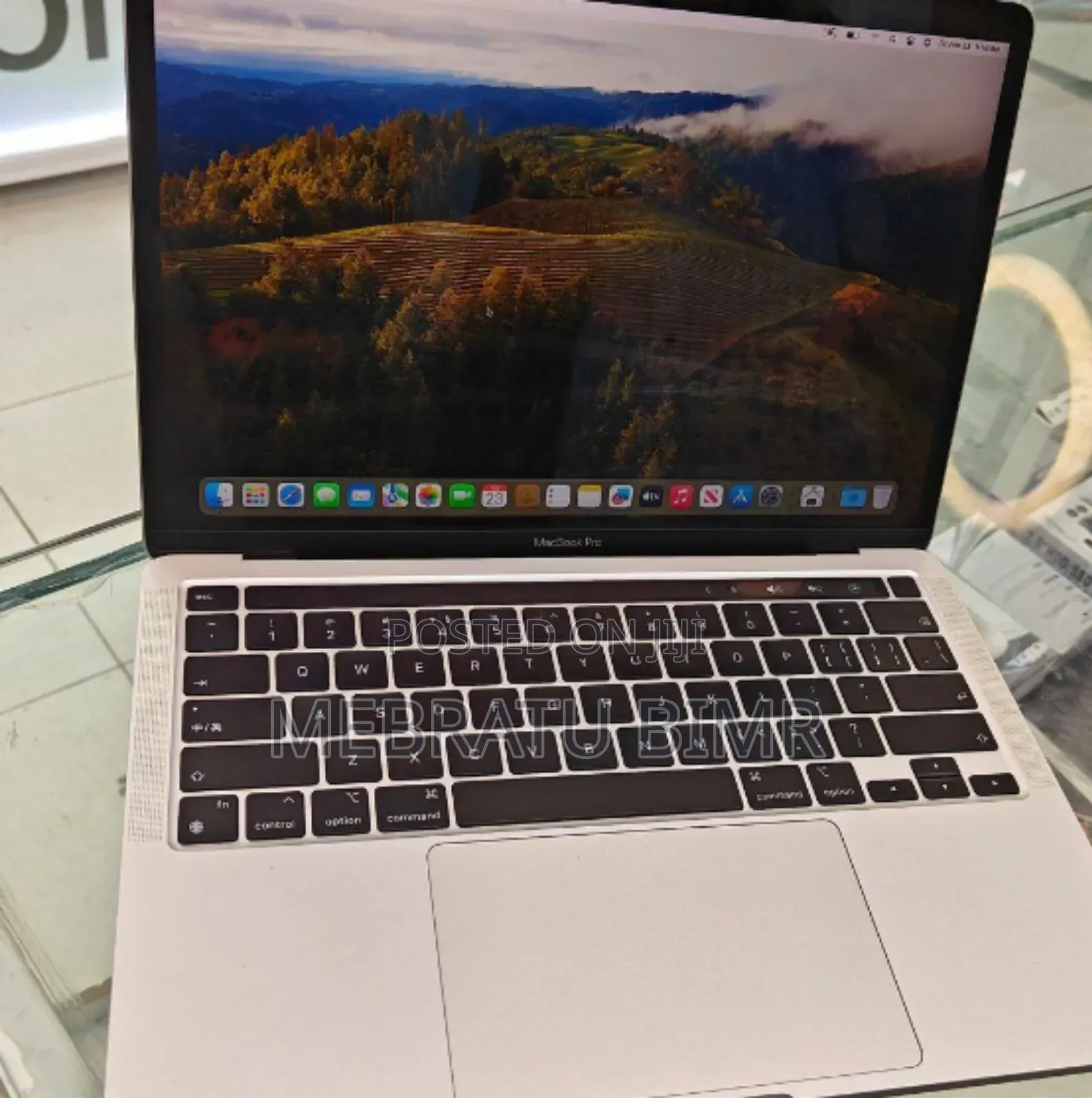 New Laptop Apple MacBook Pro M1 8GB Apple M1 Pro SSD 256GB