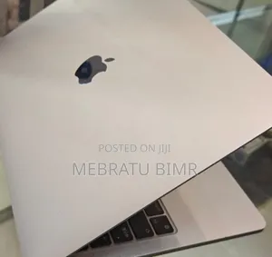 New Laptop Apple MacBook Pro M1 8GB Apple M1 Pro SSD 256GB
