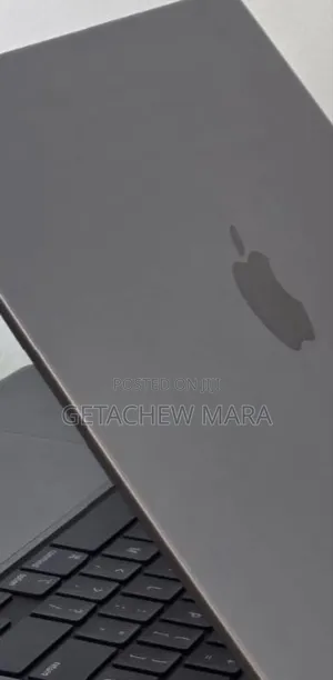 New Laptop Apple MacBook Pro M1 8GB Intel Core I5 SSD 512GB