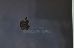 New Laptop Apple MacBook Pro M1 8GB Intel Core I5 SSD 256GB