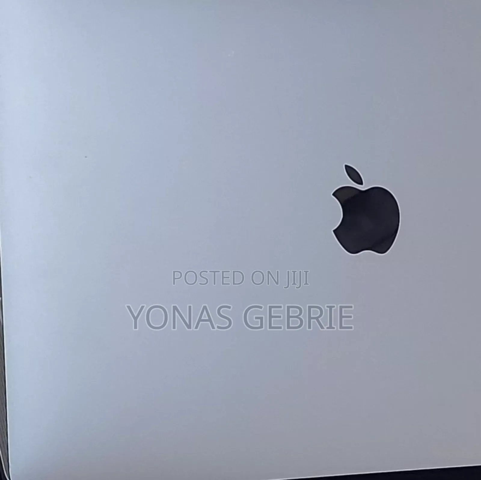 New Laptop Apple MacBook Pro 2022 M2 8GB Apple M2 SSD 256GB
