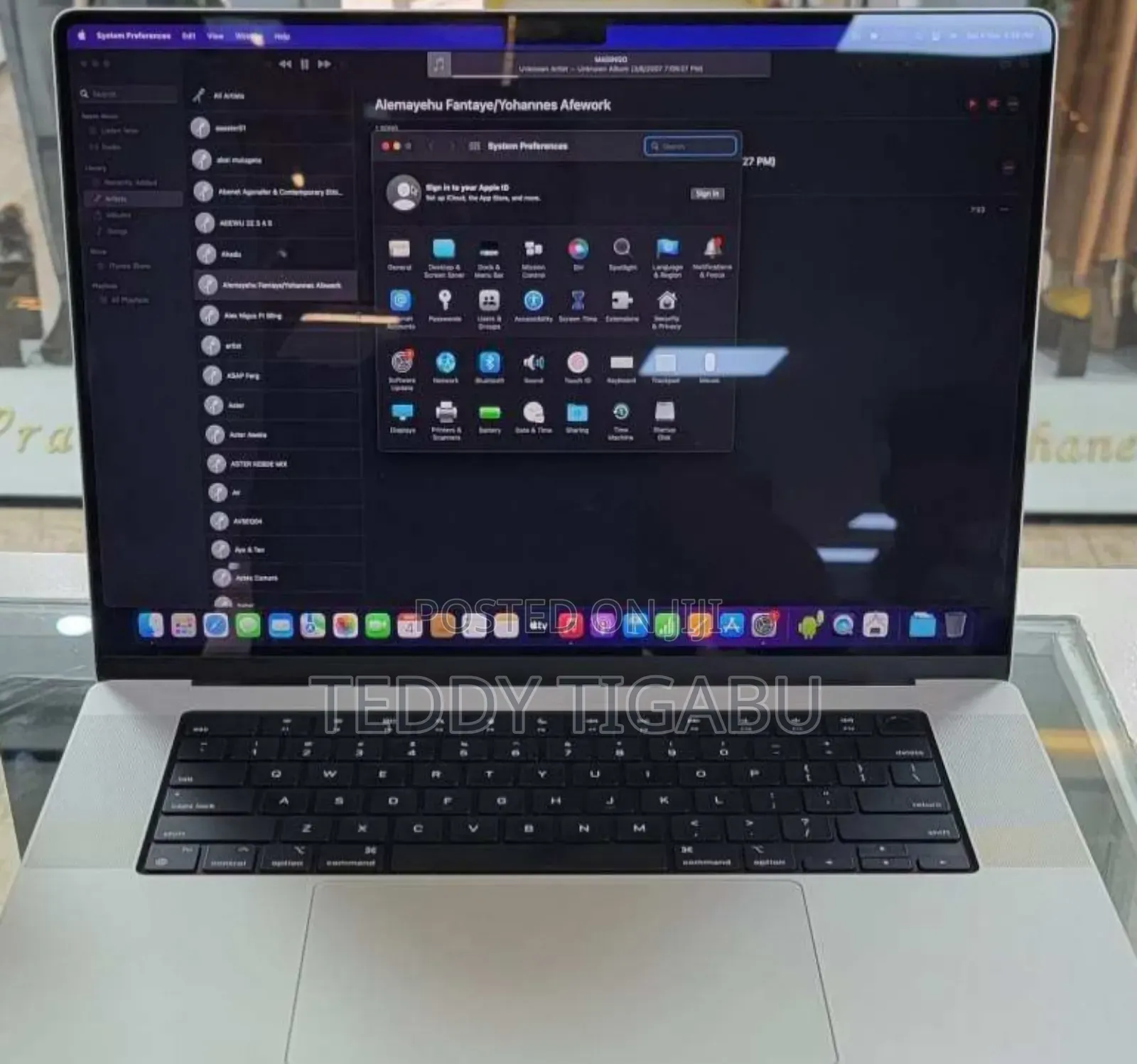 New Laptop Apple MacBook Pro 16GB Apple M1 SSD 1T