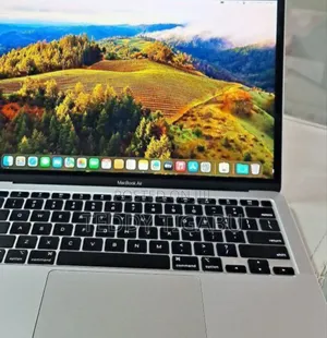 New Laptop Apple MacBook Air 8GB Apple M1 SSD 256GB