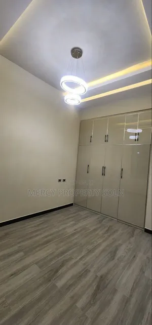 6bdrm House in Bole for sale