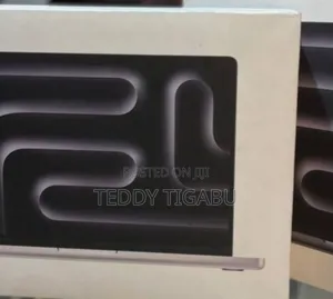 Photo - New Laptop Apple MacBook Pro 16GB Apple M4 SSD 1T