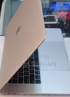 Photo - New Laptop Apple MacBook Pro 2018 32GB Intel Core i9 SSD 1T