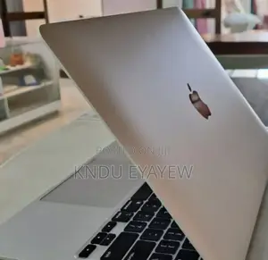 Photo - New Laptop Apple MacBook 8GB Apple M2 SSD 256GB