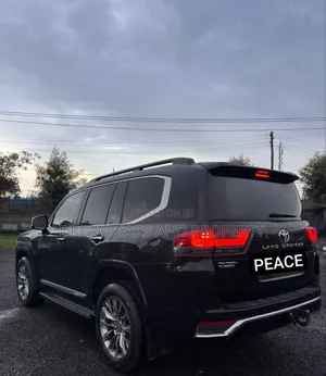 Toyota Land Cruiser 3.5 V6 2022 Black