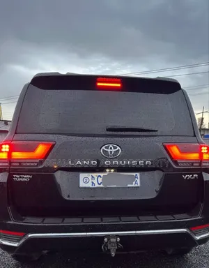 Toyota Land Cruiser 3.5 V6 2022 Black