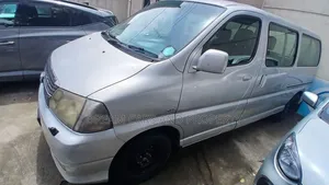 Toyota HiAce 2010 Silver