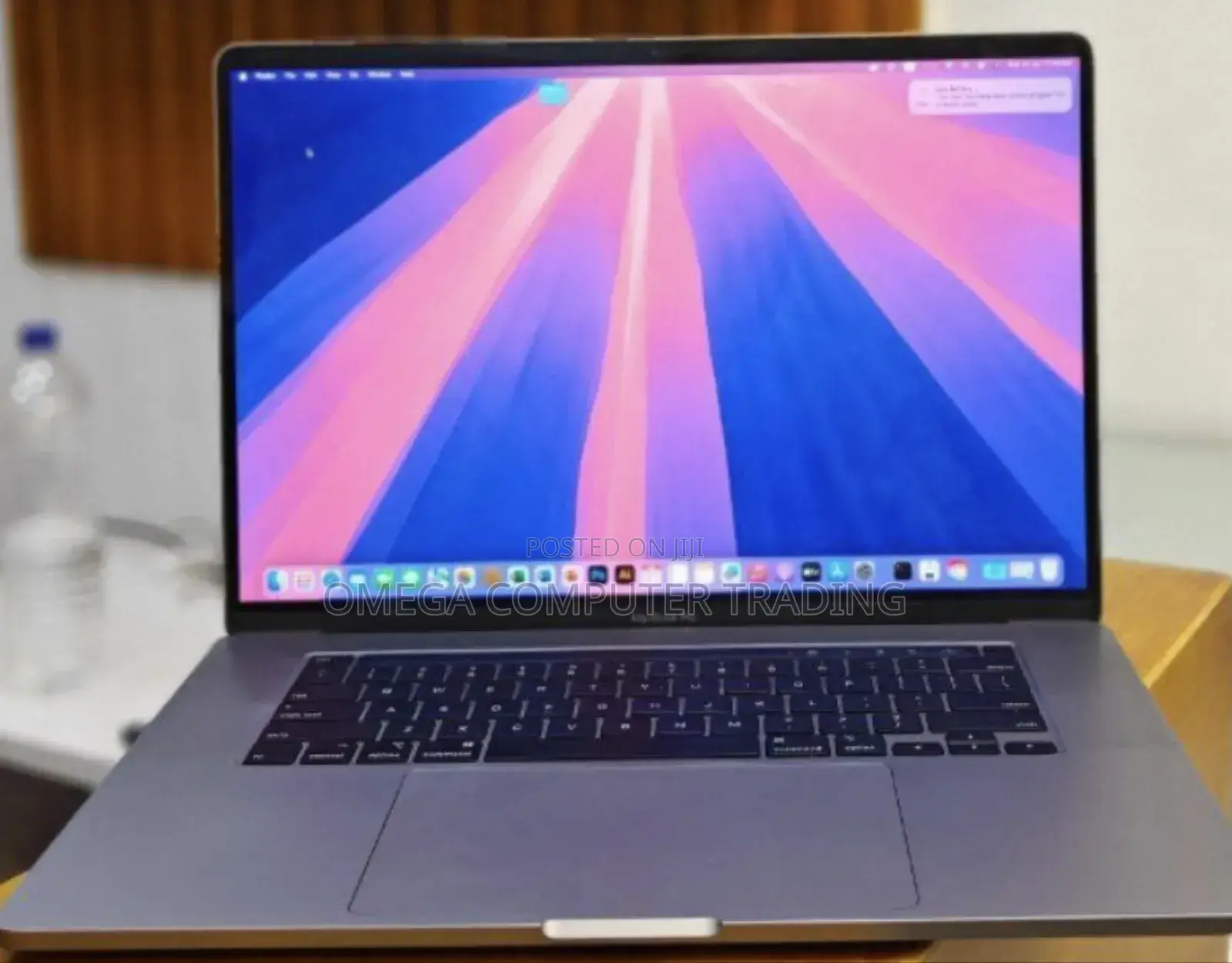 New Laptop Apple MacBook Pro 2019 16GB Intel Core i7 SSD 512GB