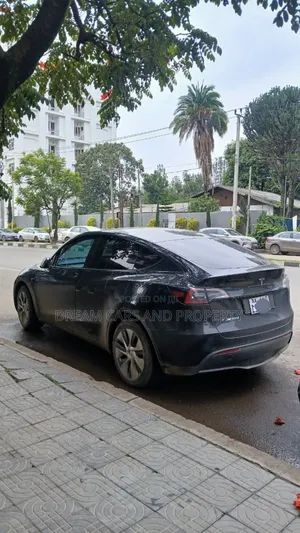 Tesla Model Y 75D kWh Long Range AWD 2023 Black