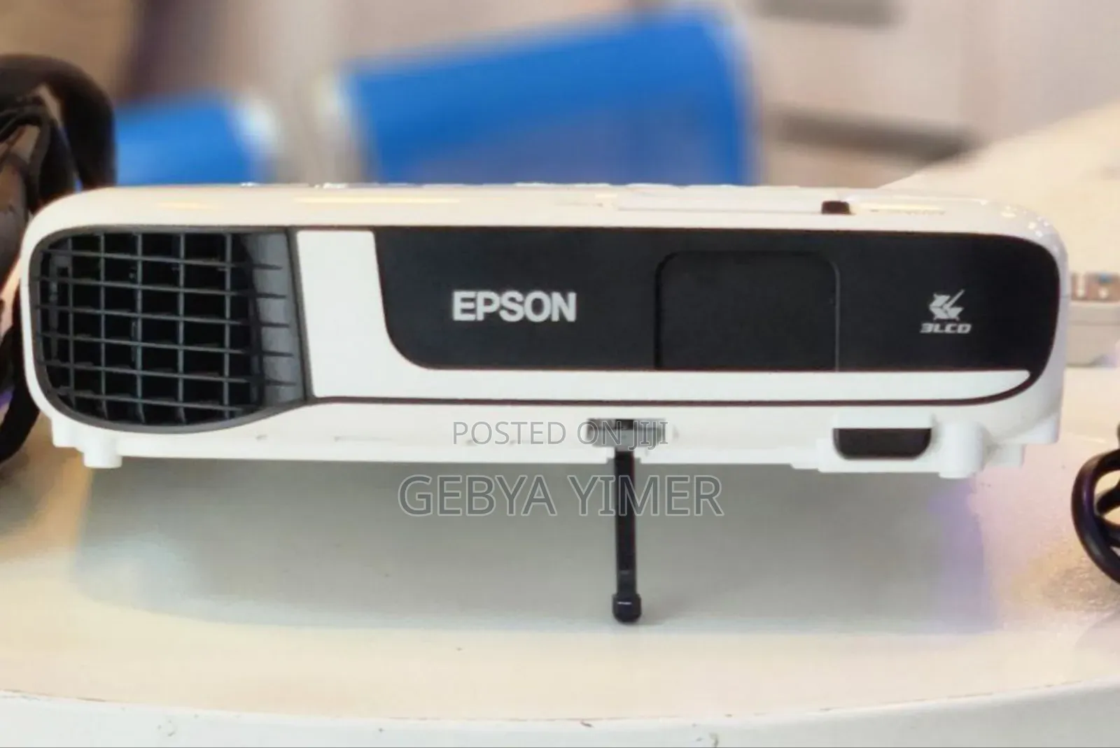 Epson Projector Model: Eb-X51 Has: Bag Remote