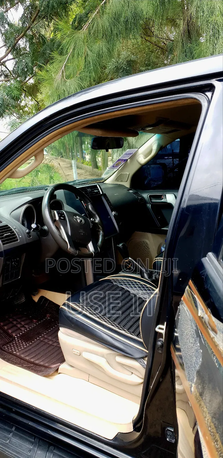 Toyota Land Cruiser 2012 Black