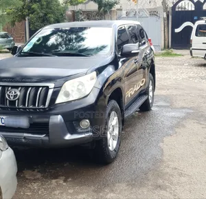 Toyota Land Cruiser 2012 Black