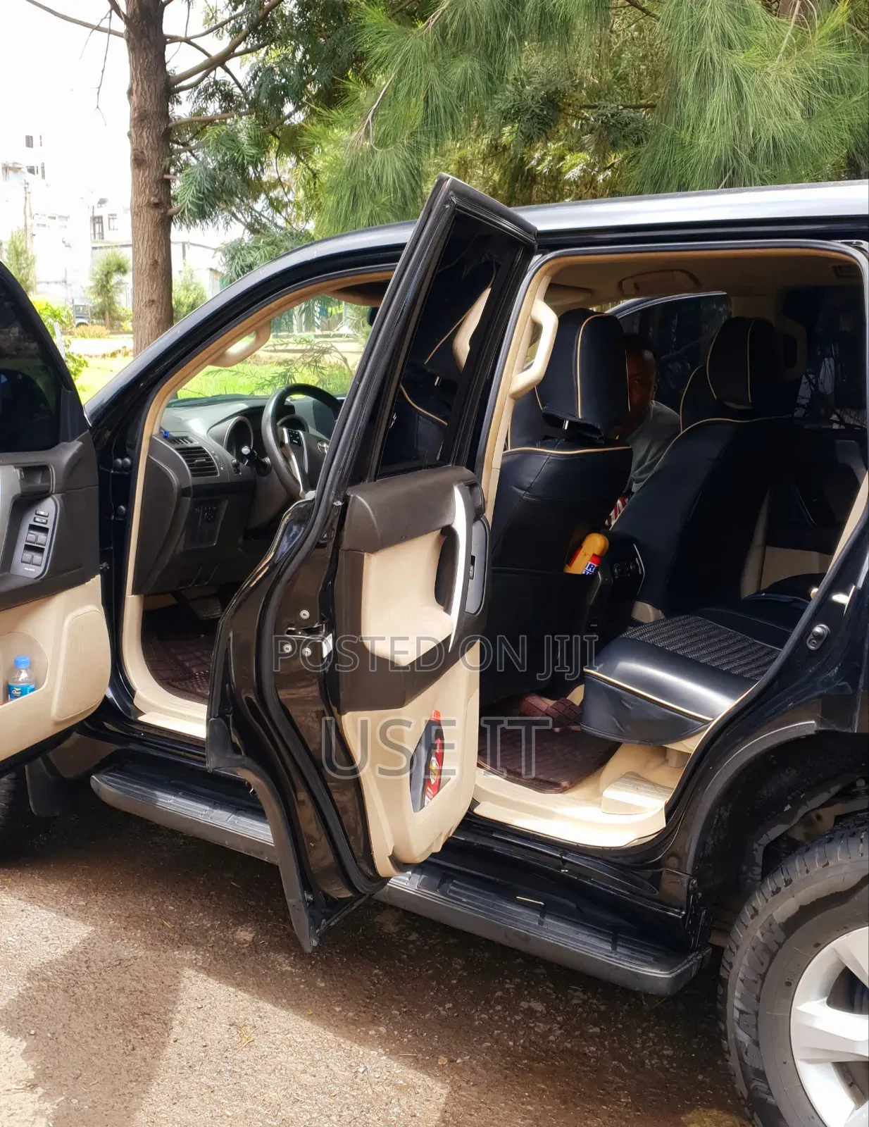 Toyota Land Cruiser 2012 Black