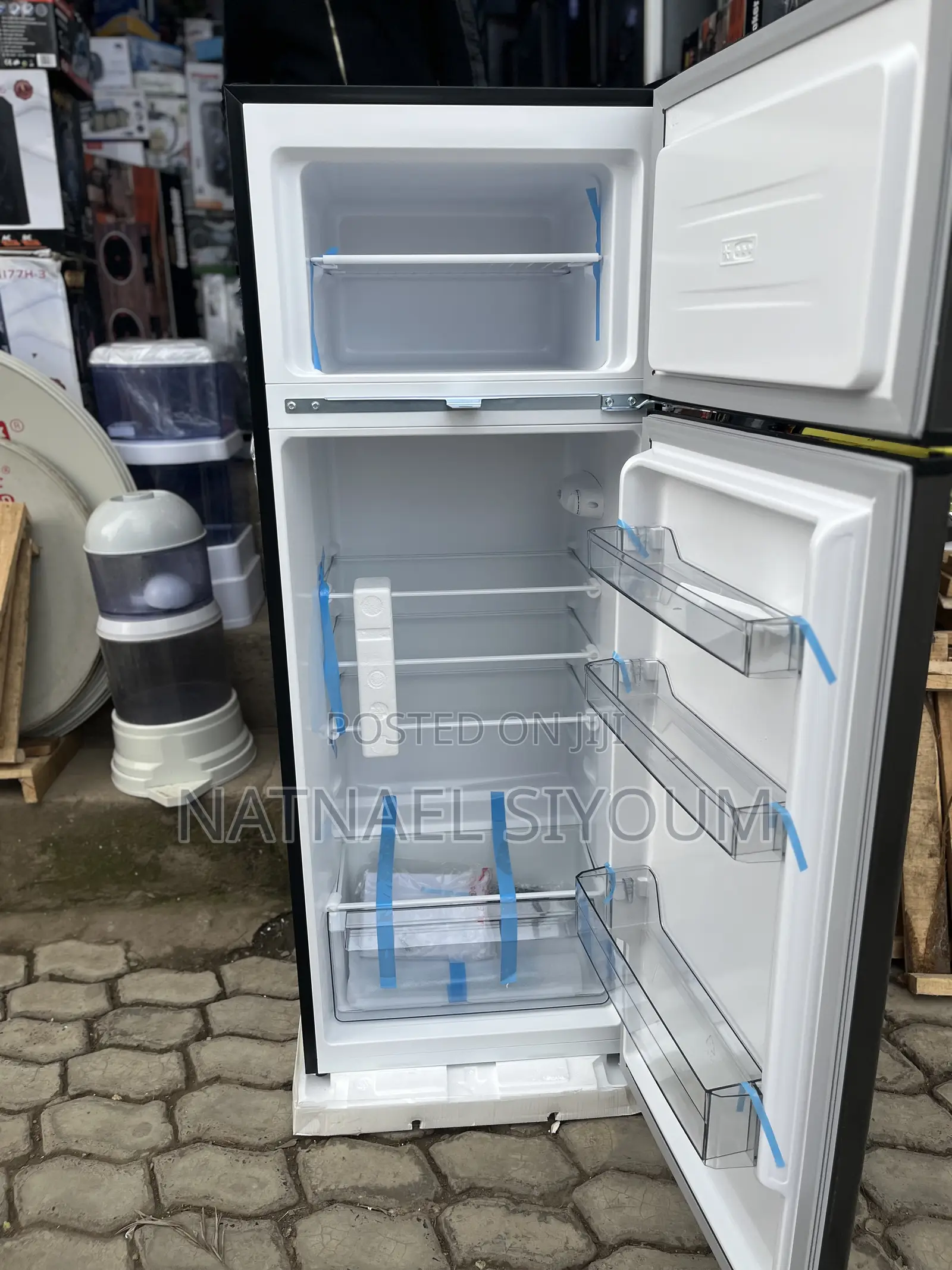 Orbit Refrigerator 325