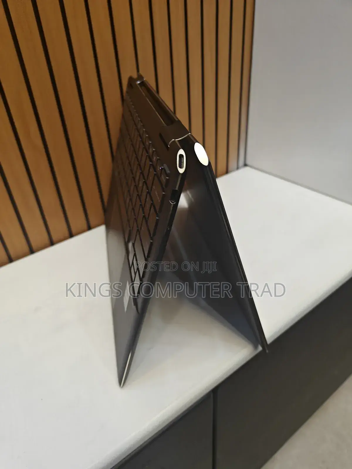 New Laptop HP Spectre 16GB Intel Core I5 SSD 1T