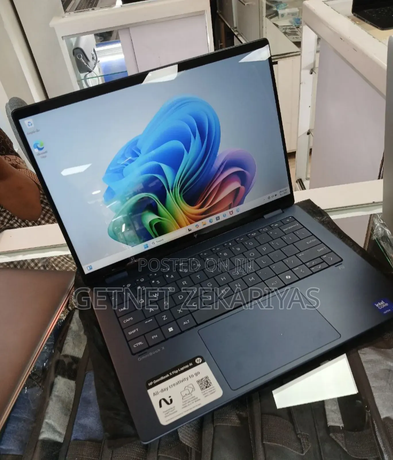 New Laptop HP OmniBook X Flip 14" 16GB Intel Core Ultra 7 SSD 1T