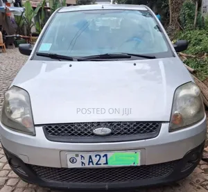 Photo - Ford Fiesta 2006 Silver