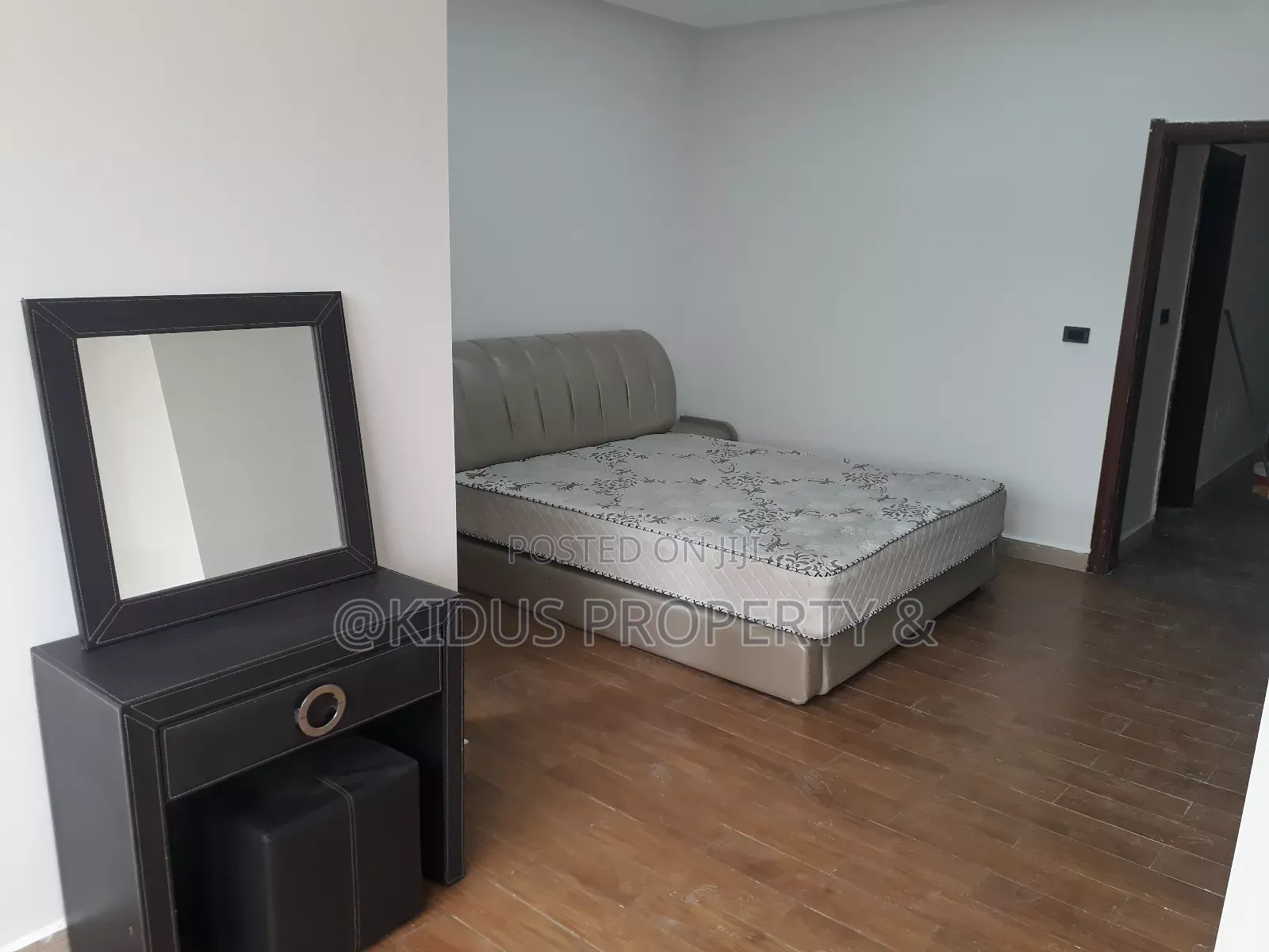 Furnished 3bdrm Apartment in Abo Square, Nifas Silk-Lafto for rent