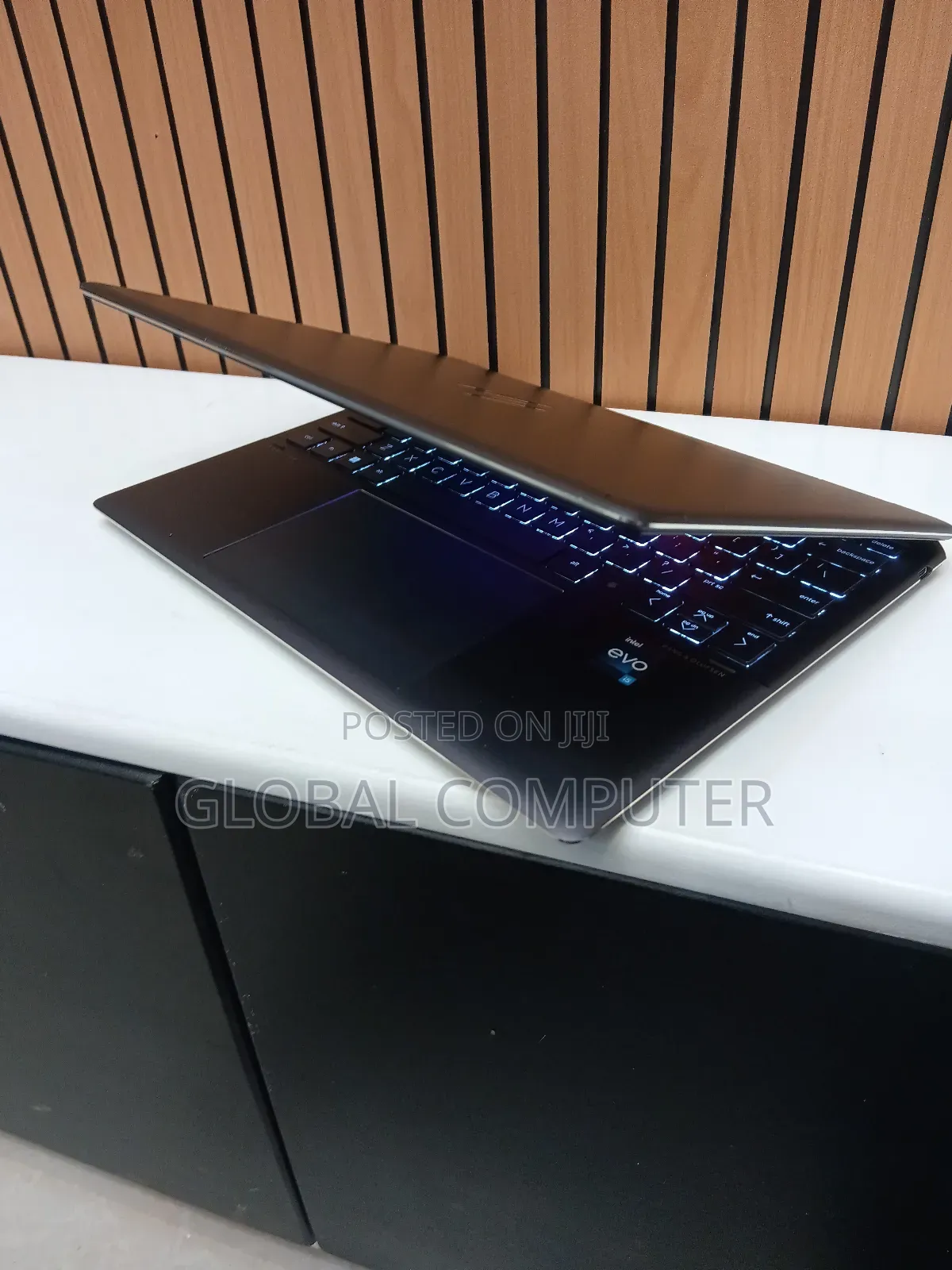 New Laptop HP Spectre 16GB Intel Core I7 SSD 1T