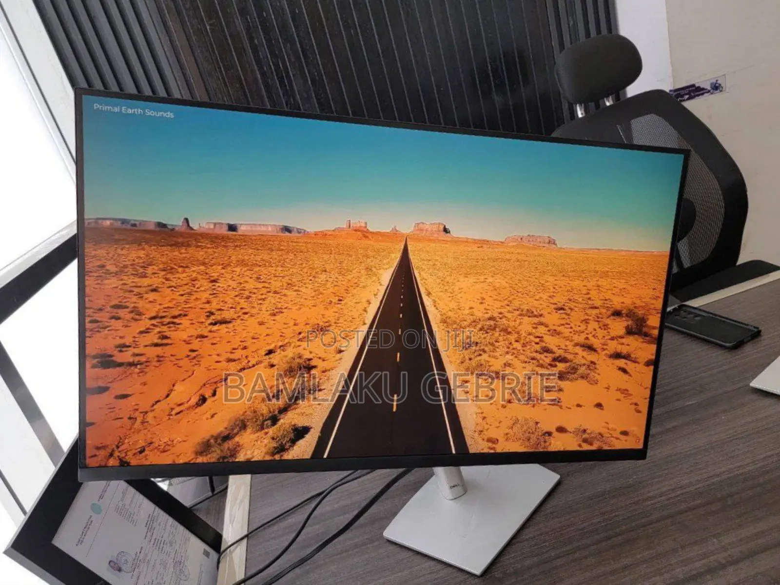 Dell 32’ Uhd (3840×2160)
 Frameless Monitor