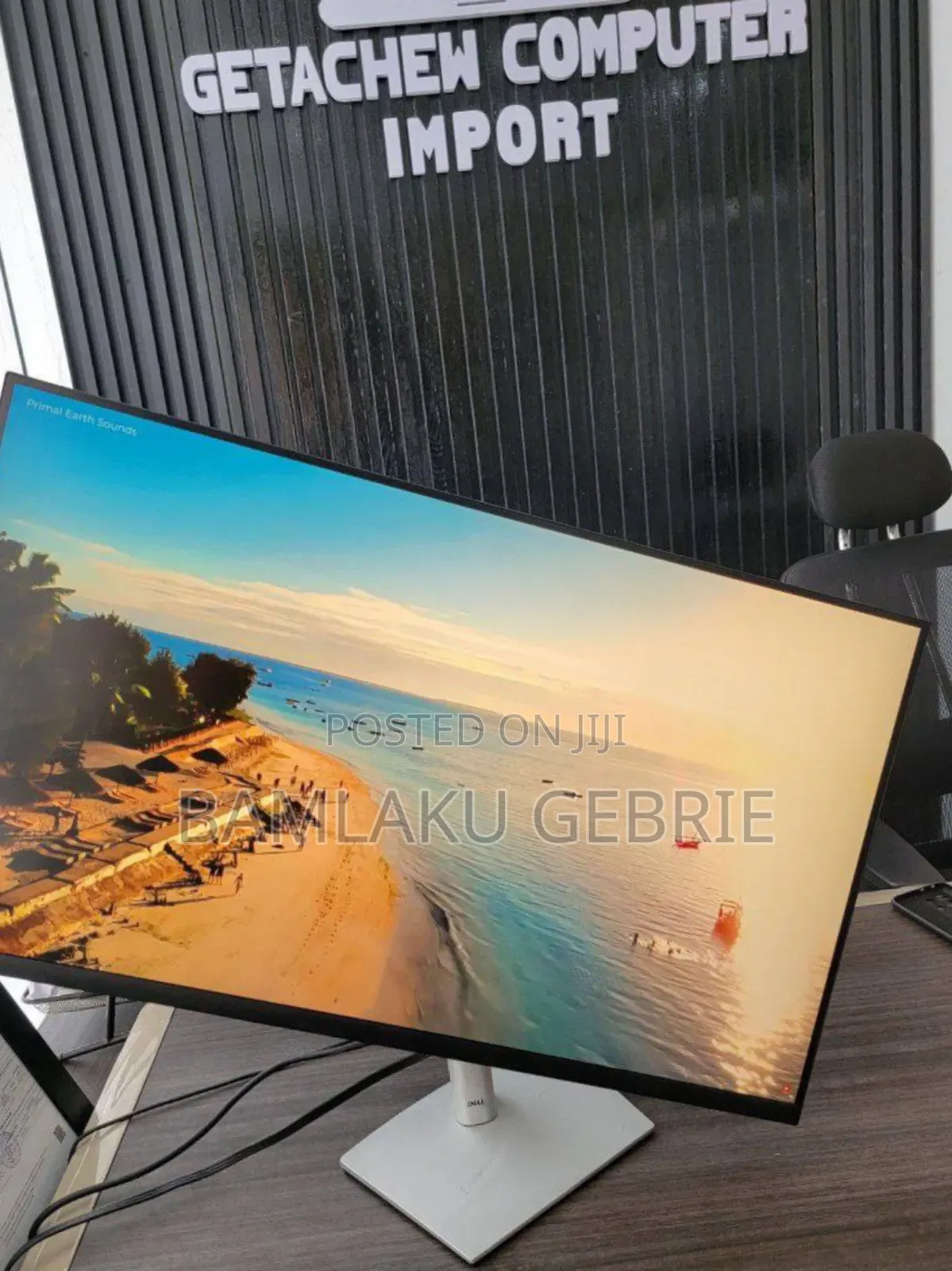 Dell 32’ Uhd (3840×2160)
 Frameless Monitor