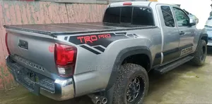 Toyota Tacoma 2020 Silver
