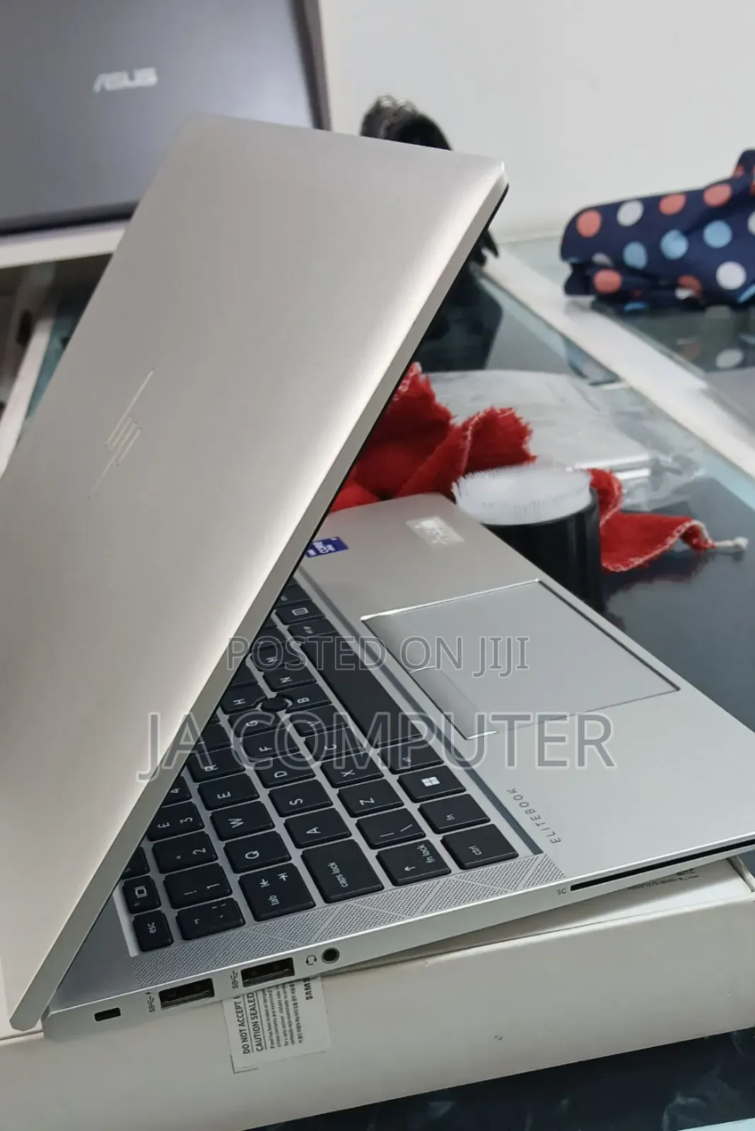 New Laptop HP EliteBook 840 G8 16GB Intel Core I7 SSD 512GB