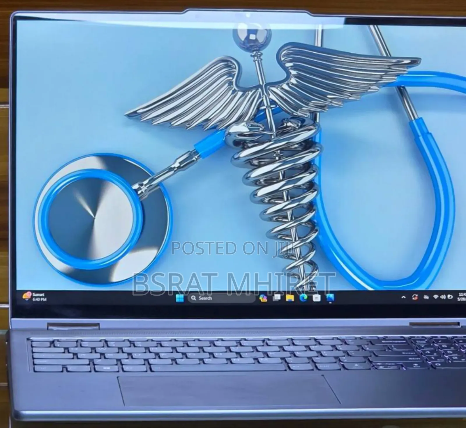 New Laptop Lenovo Yoga 7i 16GB Intel Core I7 SSD 512GB