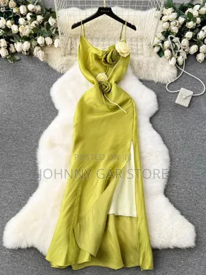 ማራኪ ሙሉ ቀሚሶች