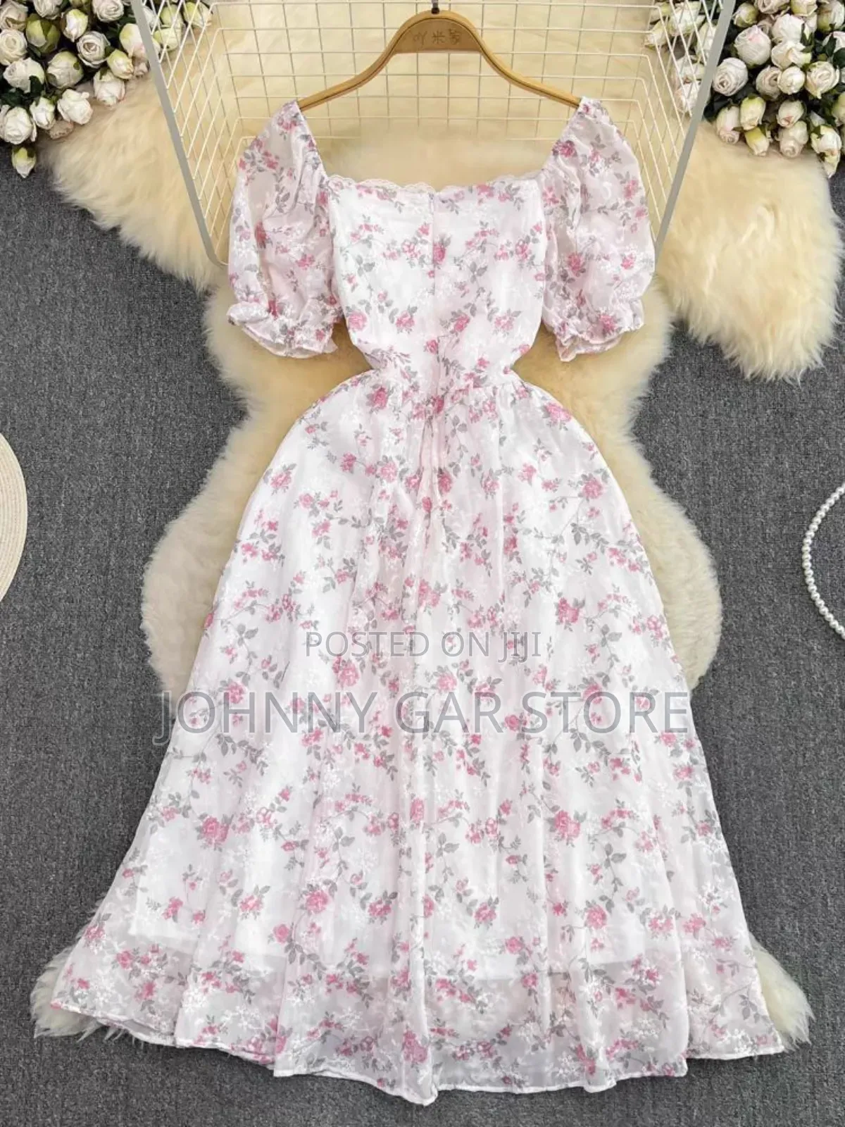 ማራኪ ሙሉ ቀሚሶች