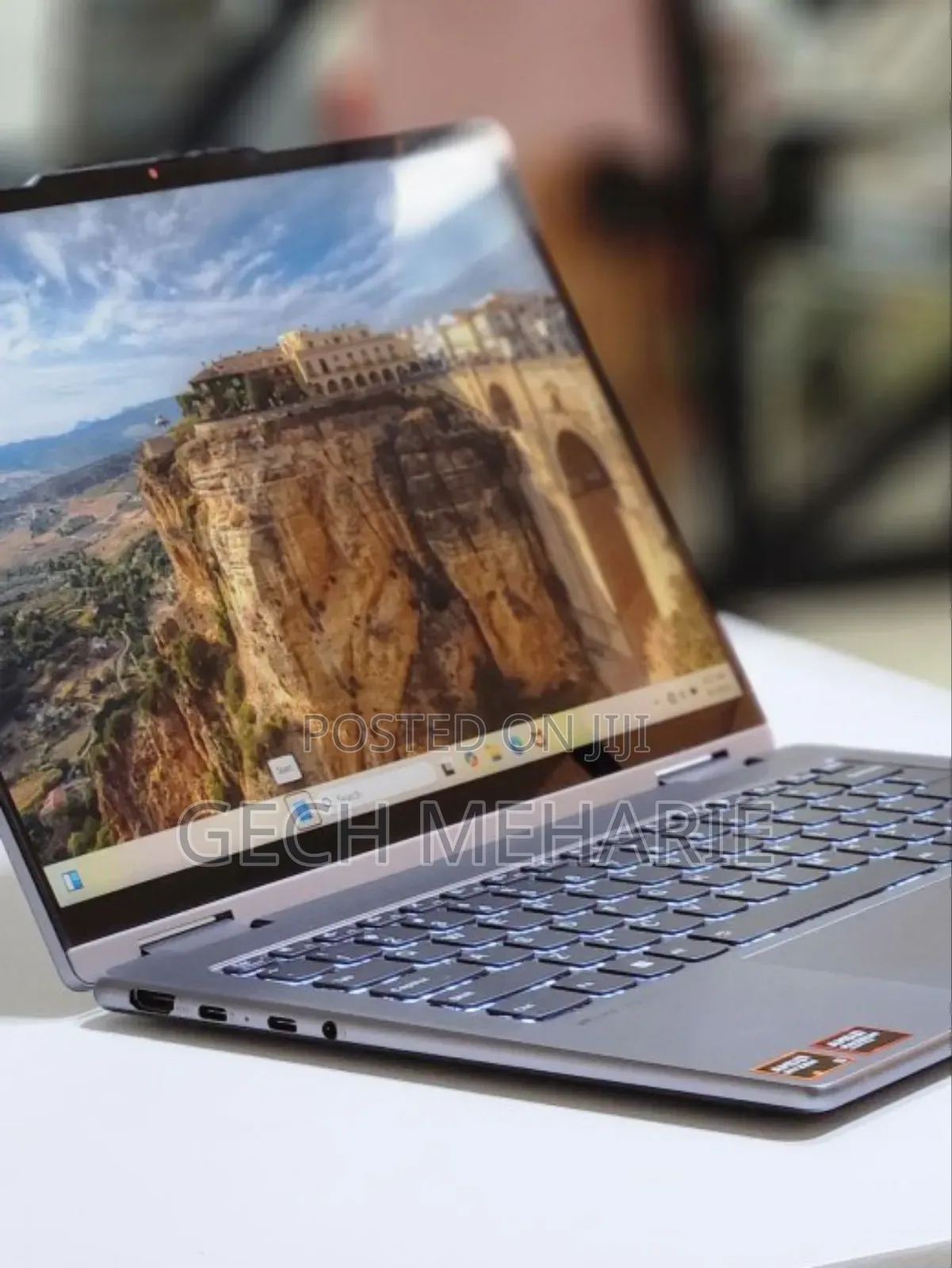 New Laptop Lenovo Yoga 7i 8GB AMD Ryzen 5 SSD 512GB