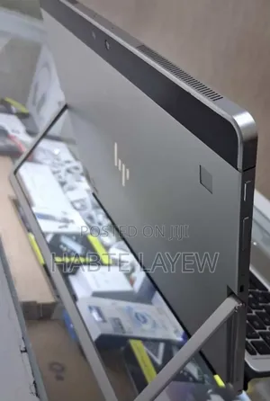 New Laptop HP Elite X2 1012 G2 8GB Intel Core I5 SSD 256GB