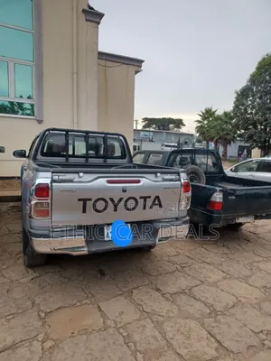 Toyota Hilux 2016 Silver
