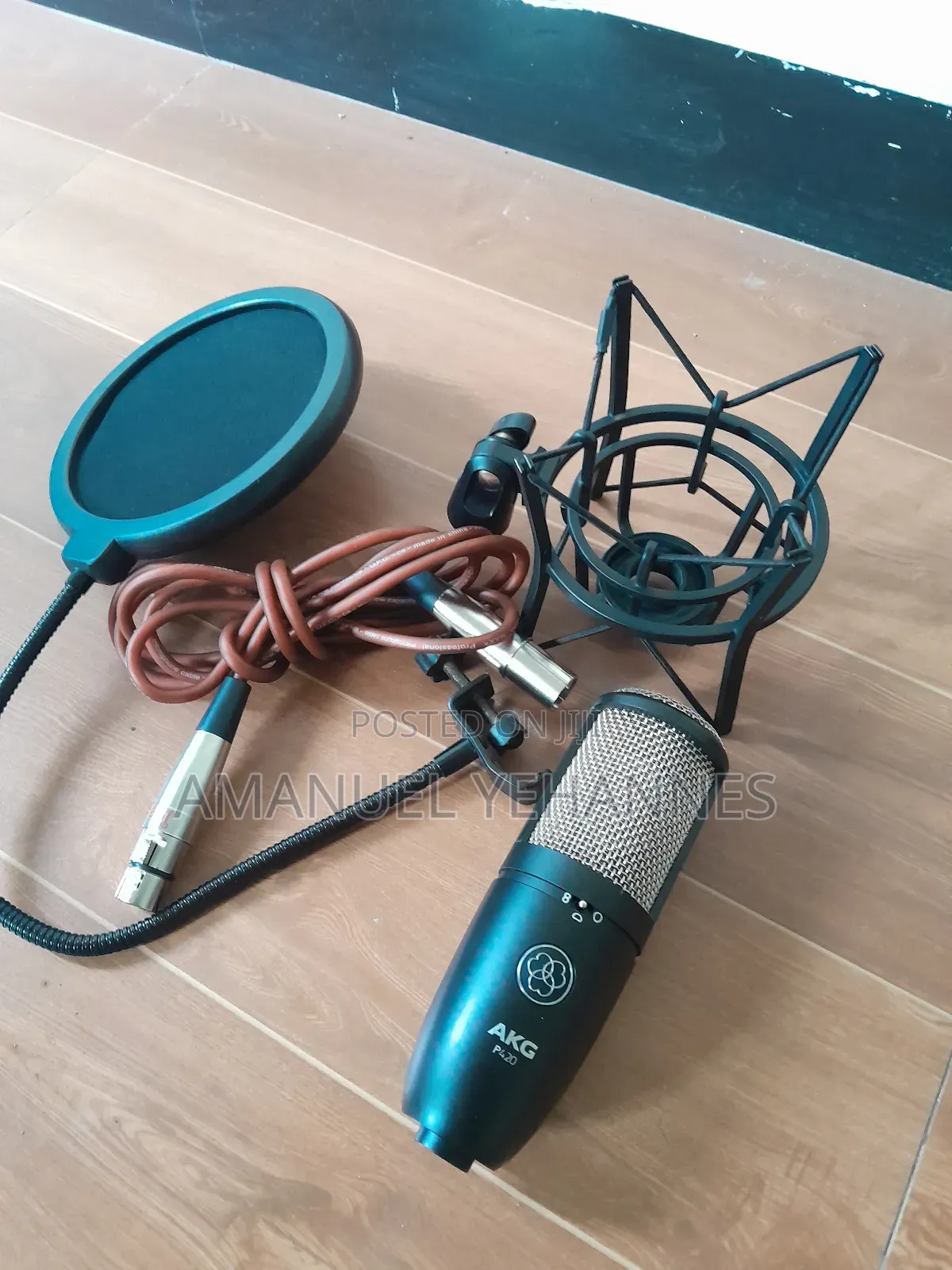 Akg P420 Studio Microphone