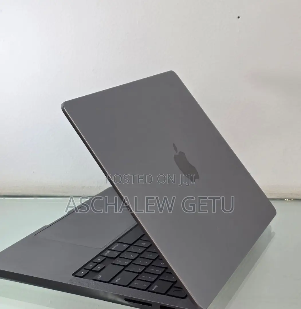 New Laptop Apple MacBook 8GB Intel Core M3 SSD 512GB