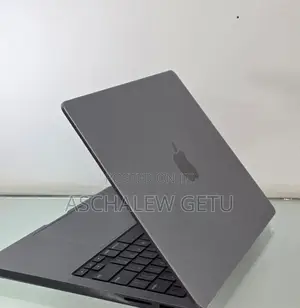 New Laptop Apple MacBook 8GB Intel Core M3 SSD 512GB