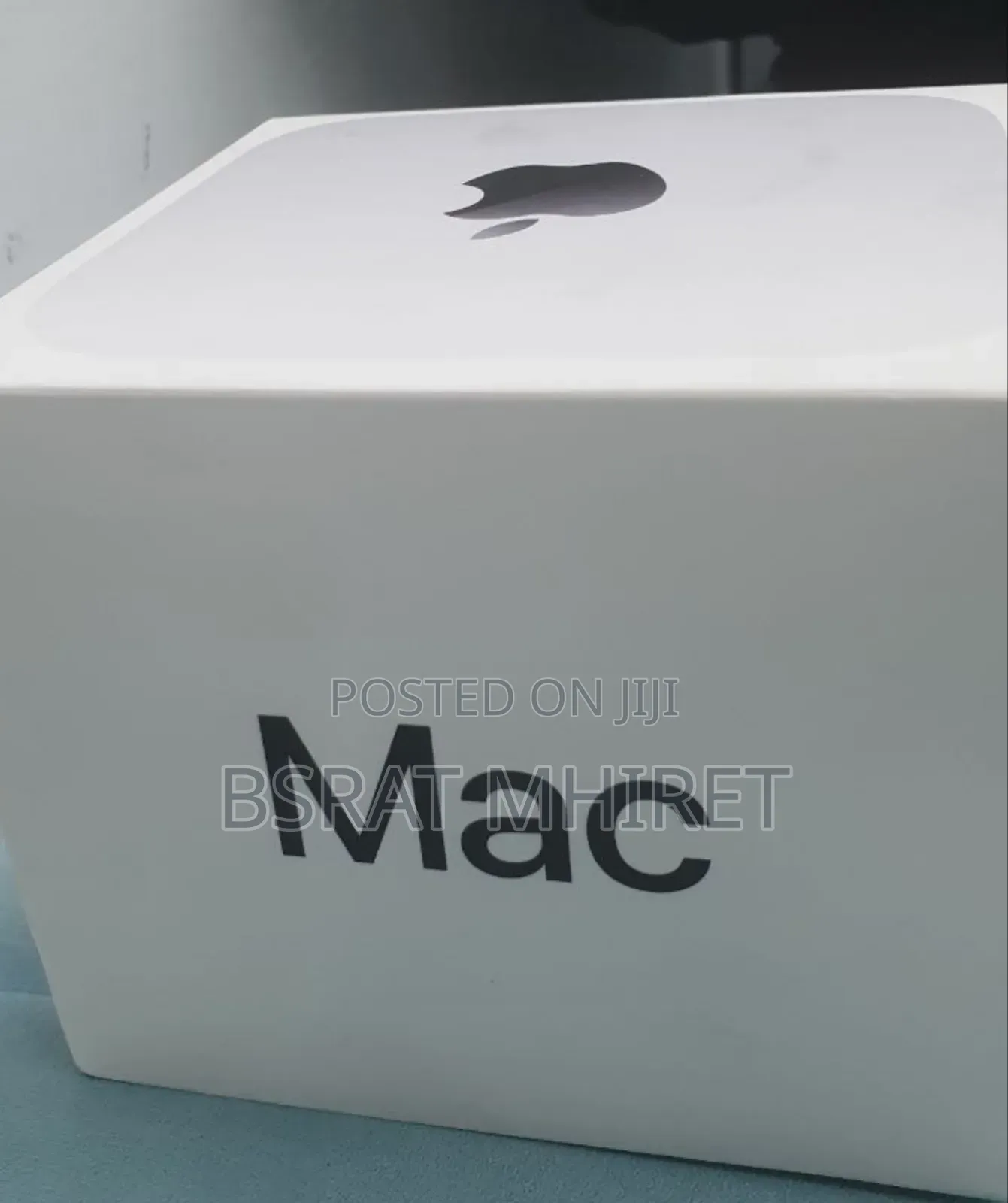 New Laptop Apple MacBook Air 2025 M4 13-Inch 16GB Apple M4 SSD 256GB